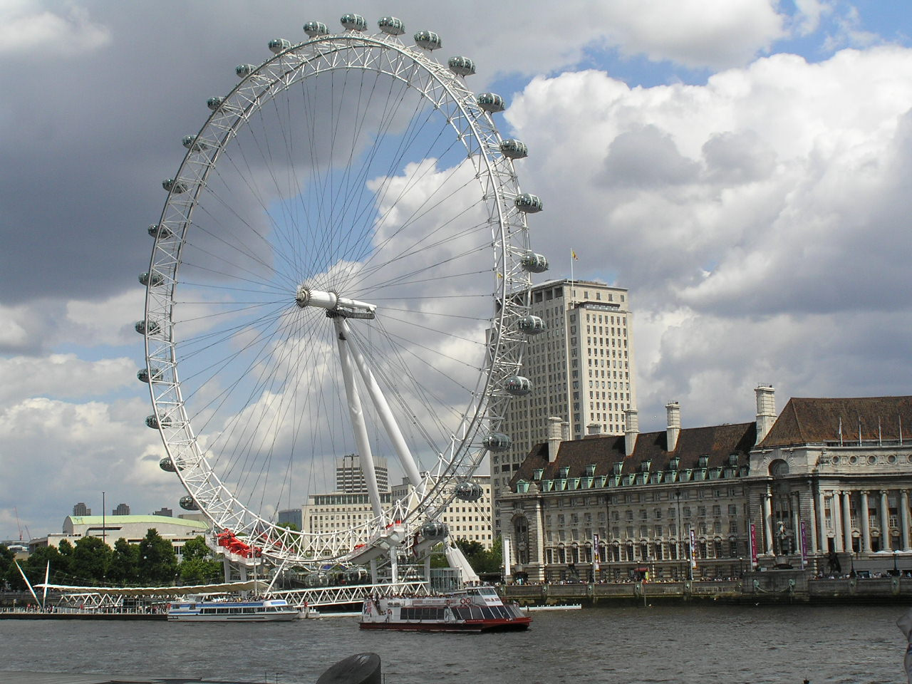 London 768 London Eye