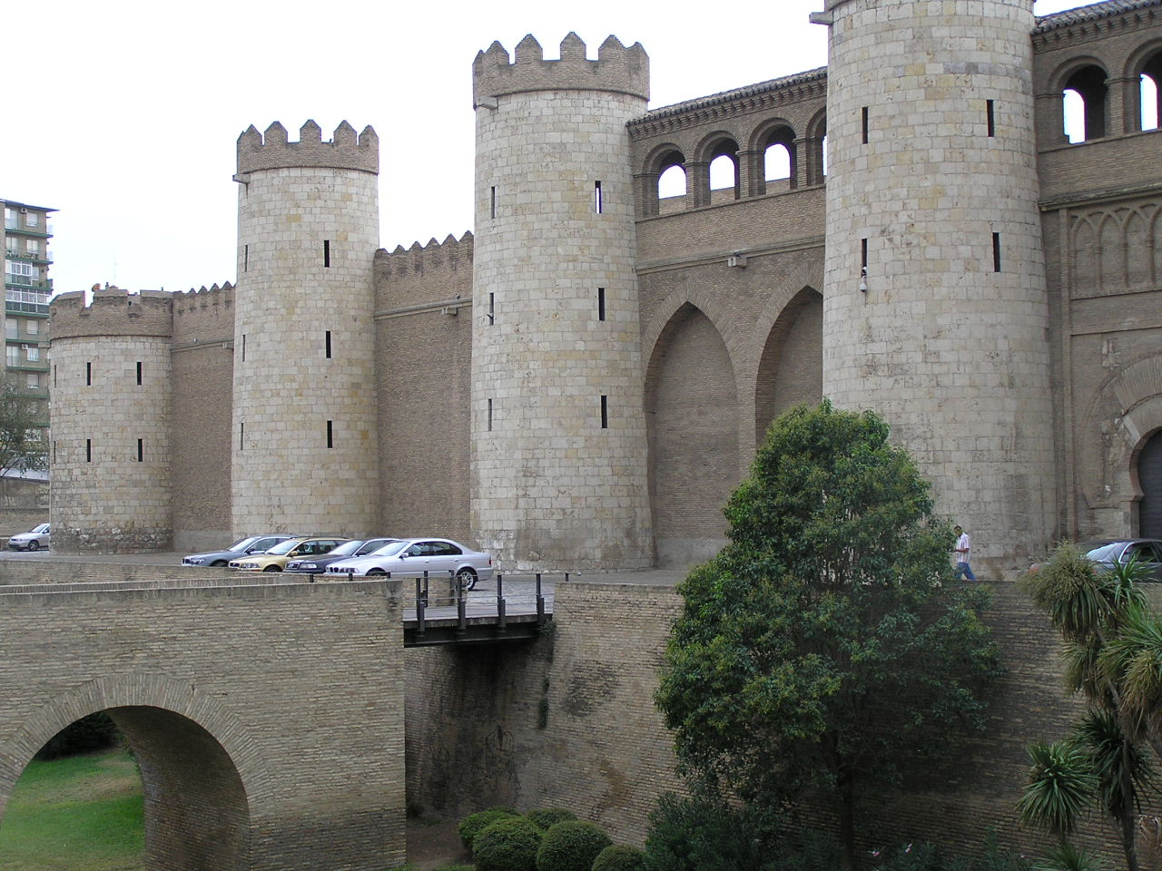 087 Zaragoza Aljaferia palota