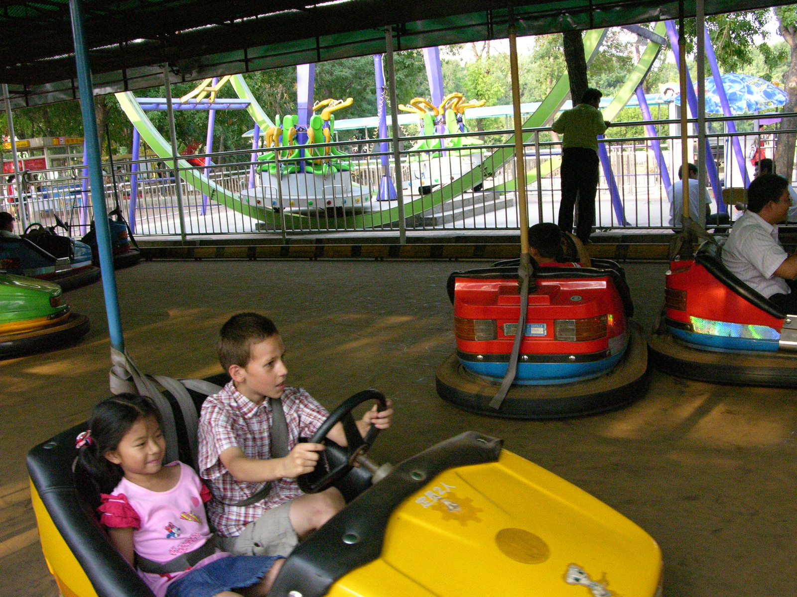 Vidámpark. Dodgem. És némi nyelvgyakorlás.