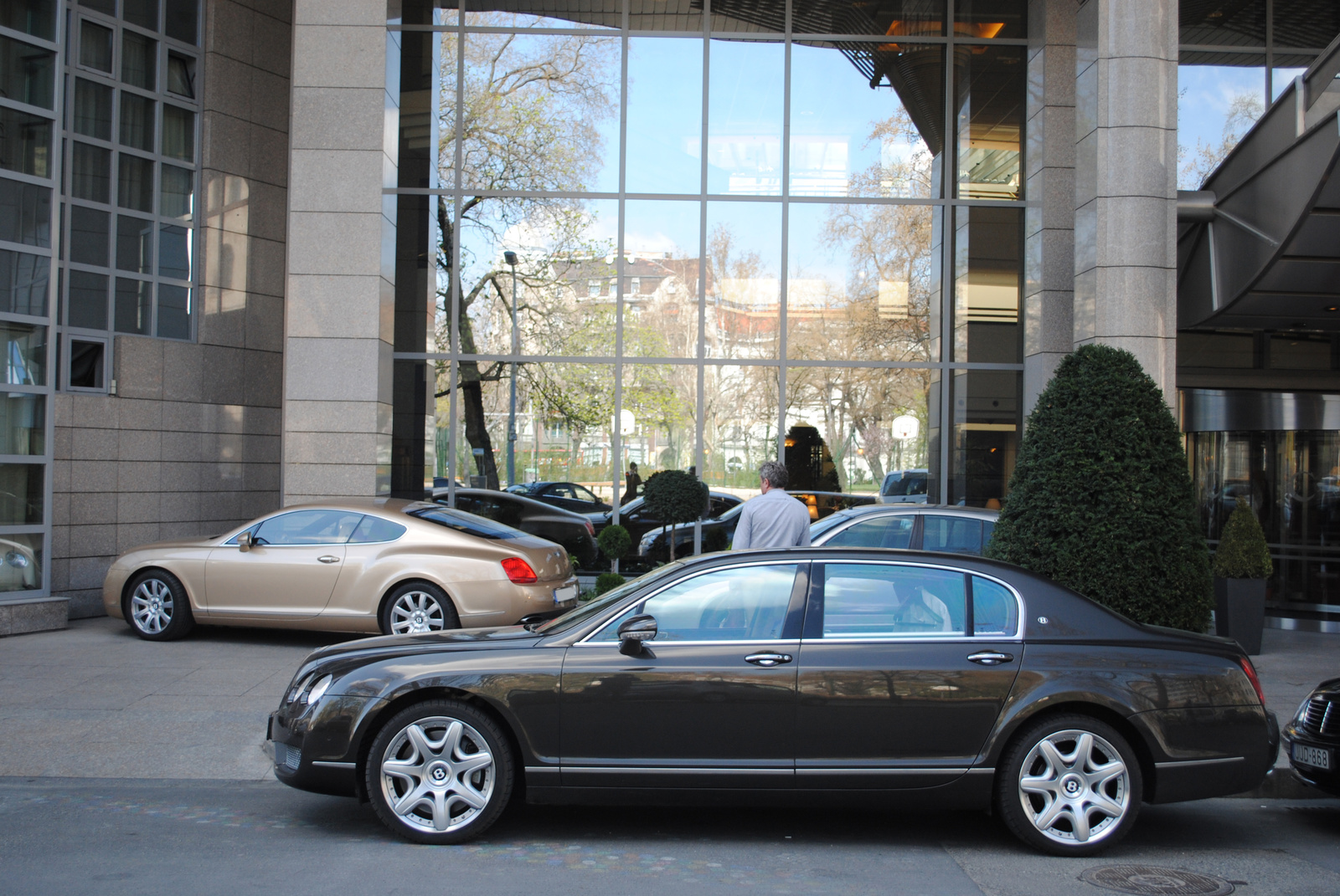 Bentley Continental GT & Bentley Continental Flyingspur