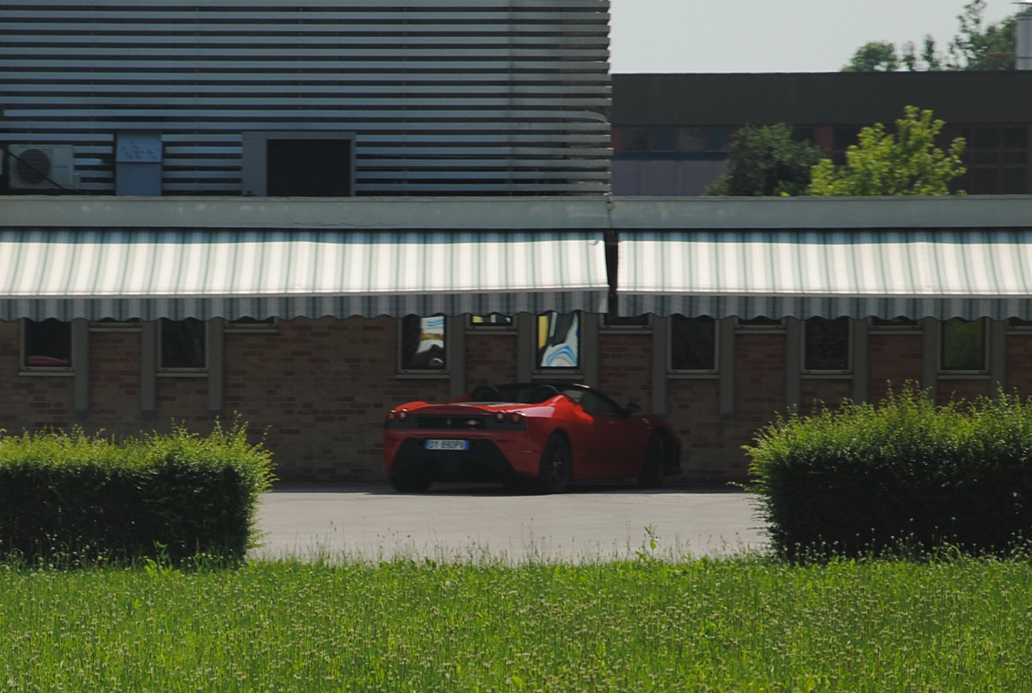 Ferrari Scuderia Spider 16M