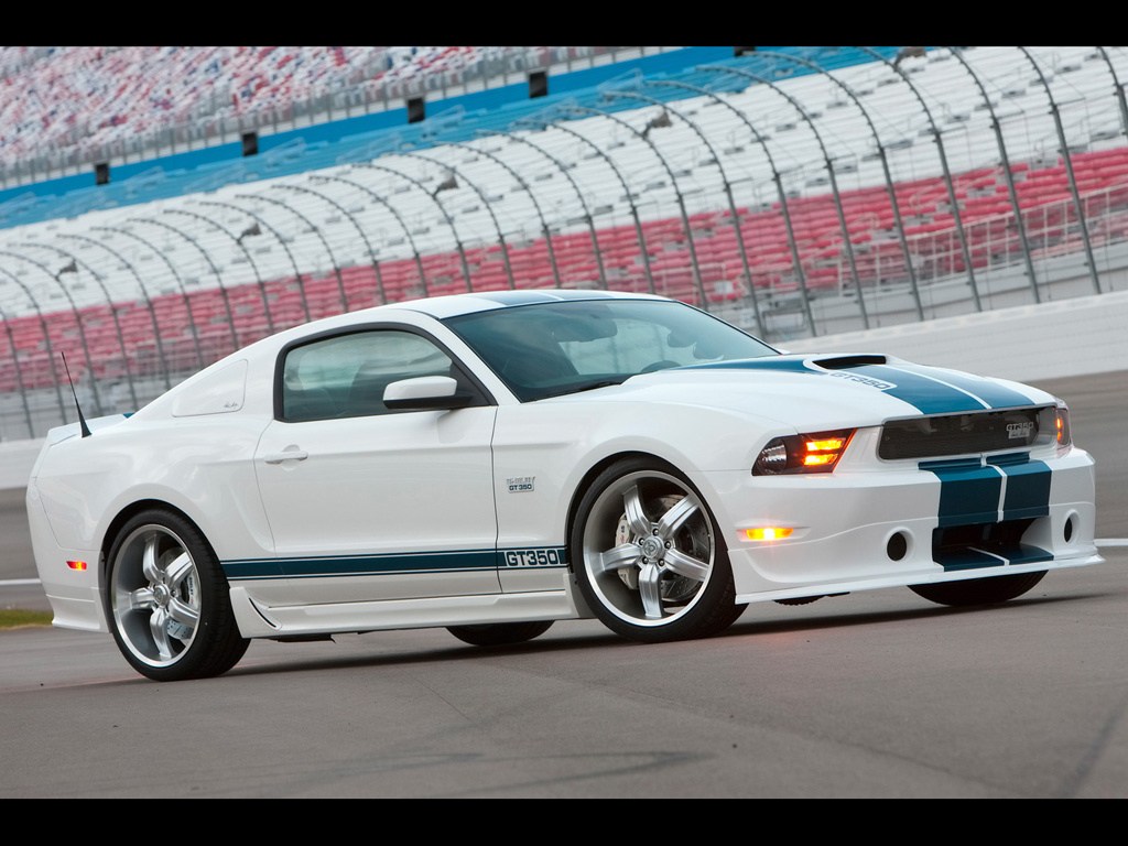 2011-Shelby-Mustang-GT-350-Front-And-Side-Tilt-1024x768