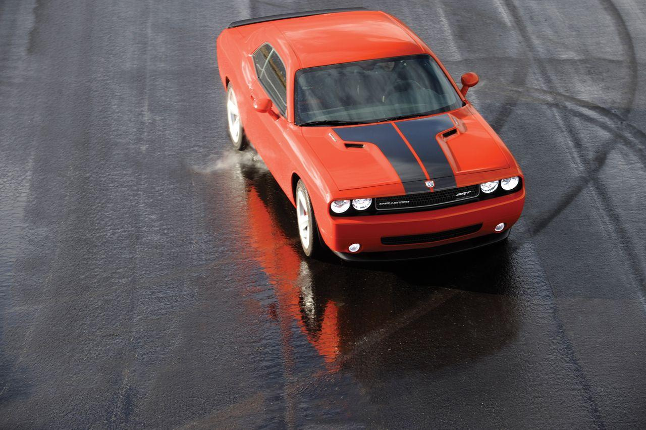 dodge Challenger SRT8 2008-prod-07