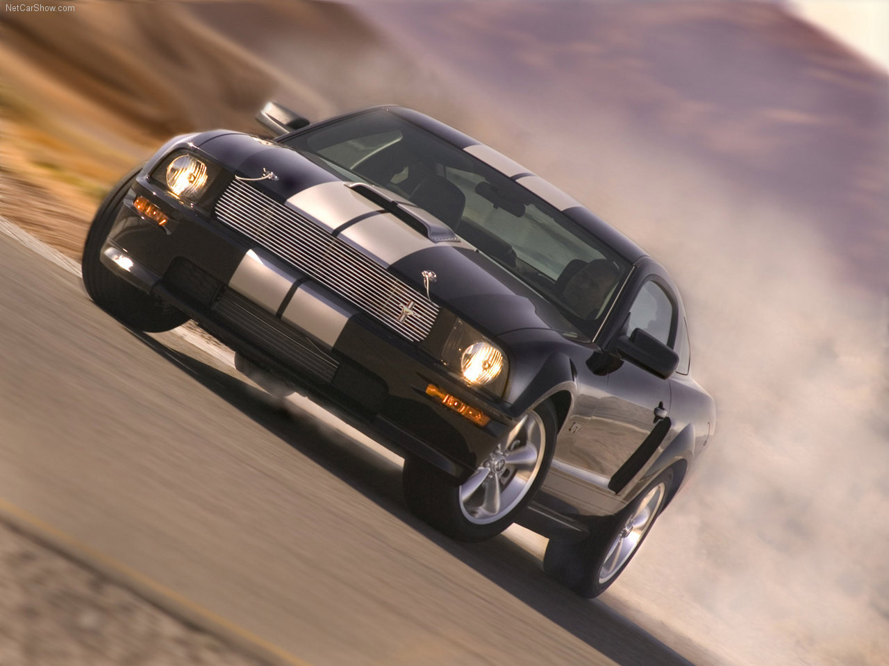 Ford-Mustang Shelby GT 2007 1280x960 wallpaper 01