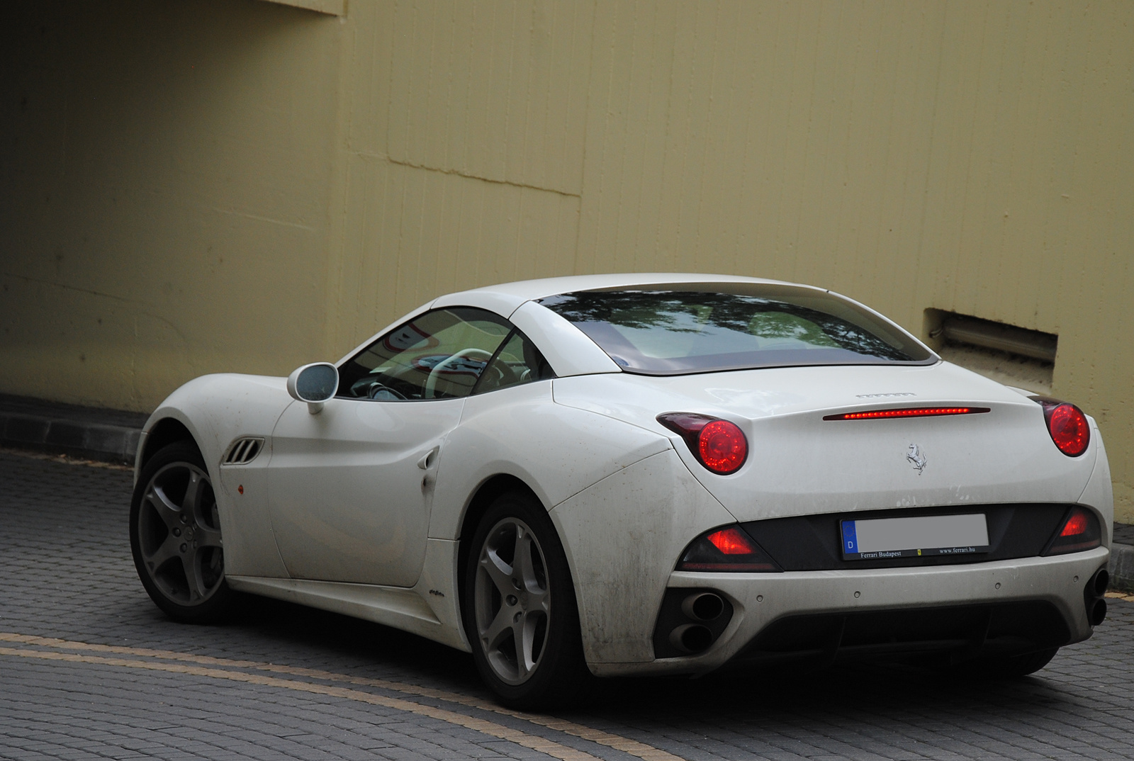 Ferrari California