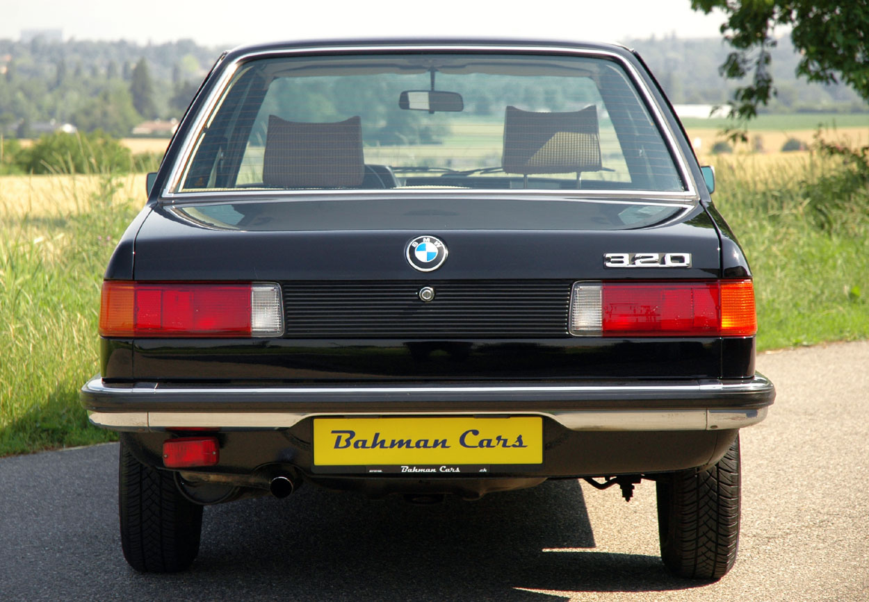 bmw320e21schwarz (17)