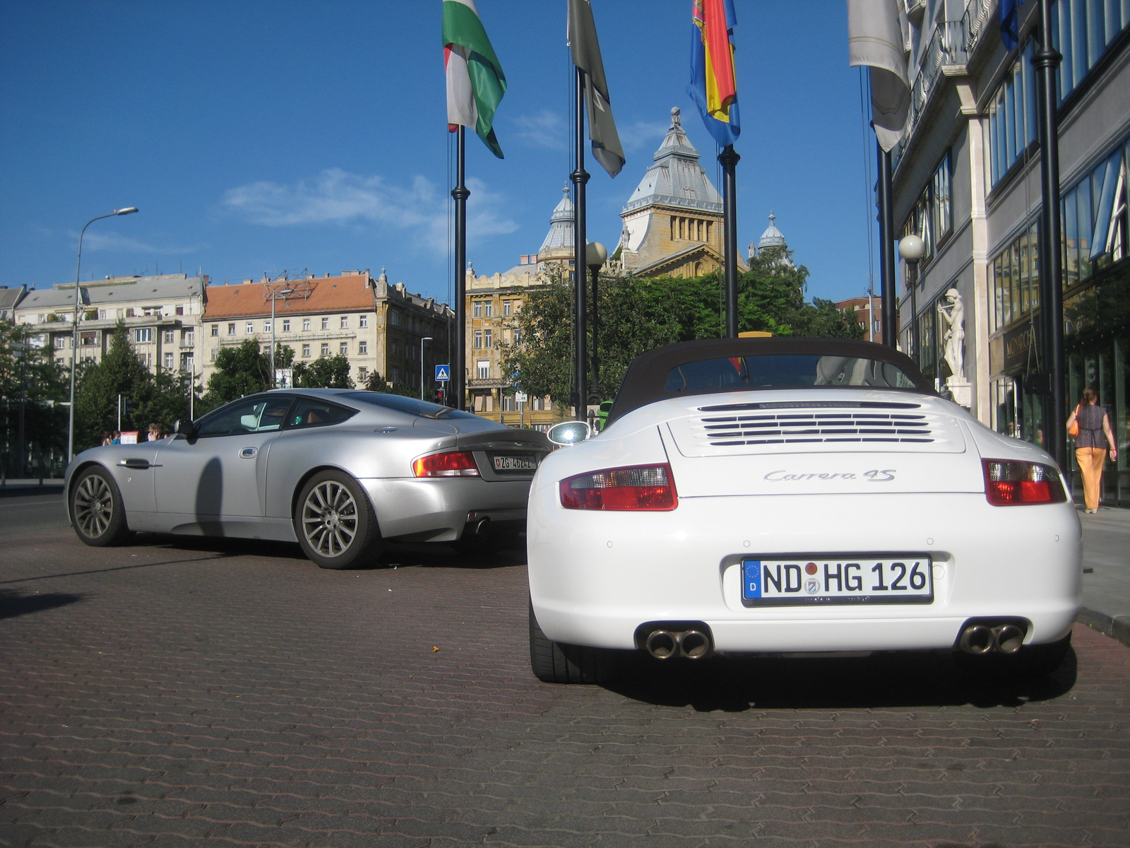 Porsche 997 & Vanquish