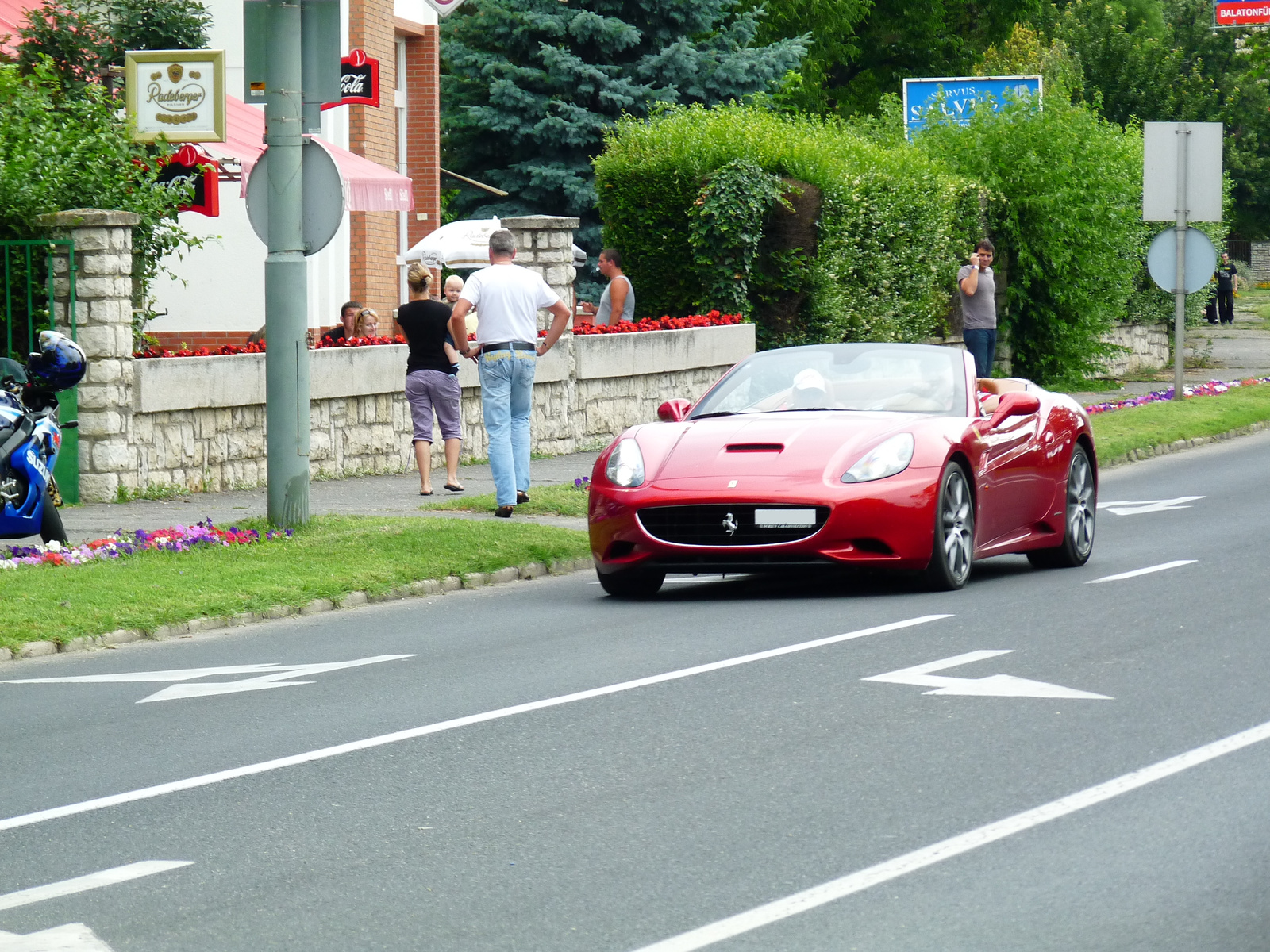 Ferrari California