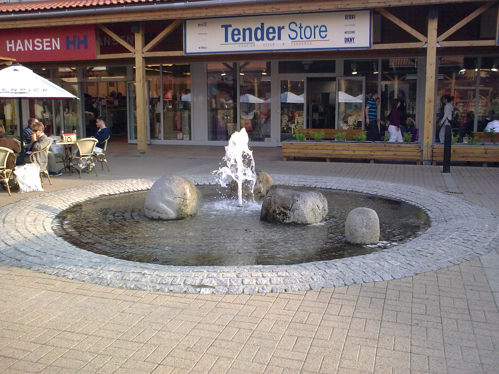 Premier Outlet