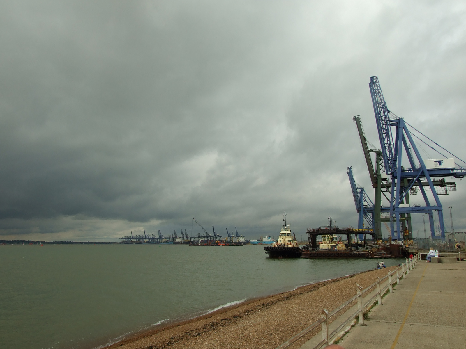 Felixstowe2