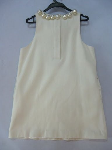 90809A-22 CHANEL WHITE WOOL DRESS SIZE 2 4 6(BACK) PRICE USD 54[