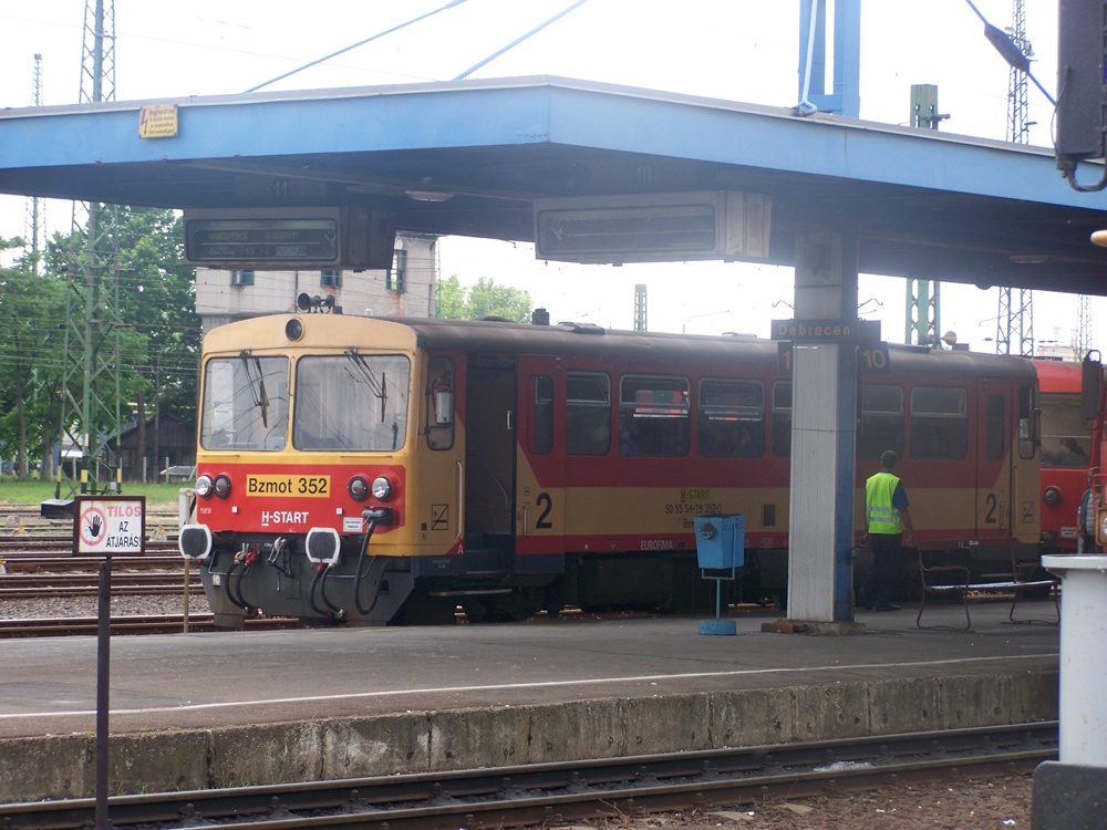 Bzmot - 352 Debrecen (2009.06.24).