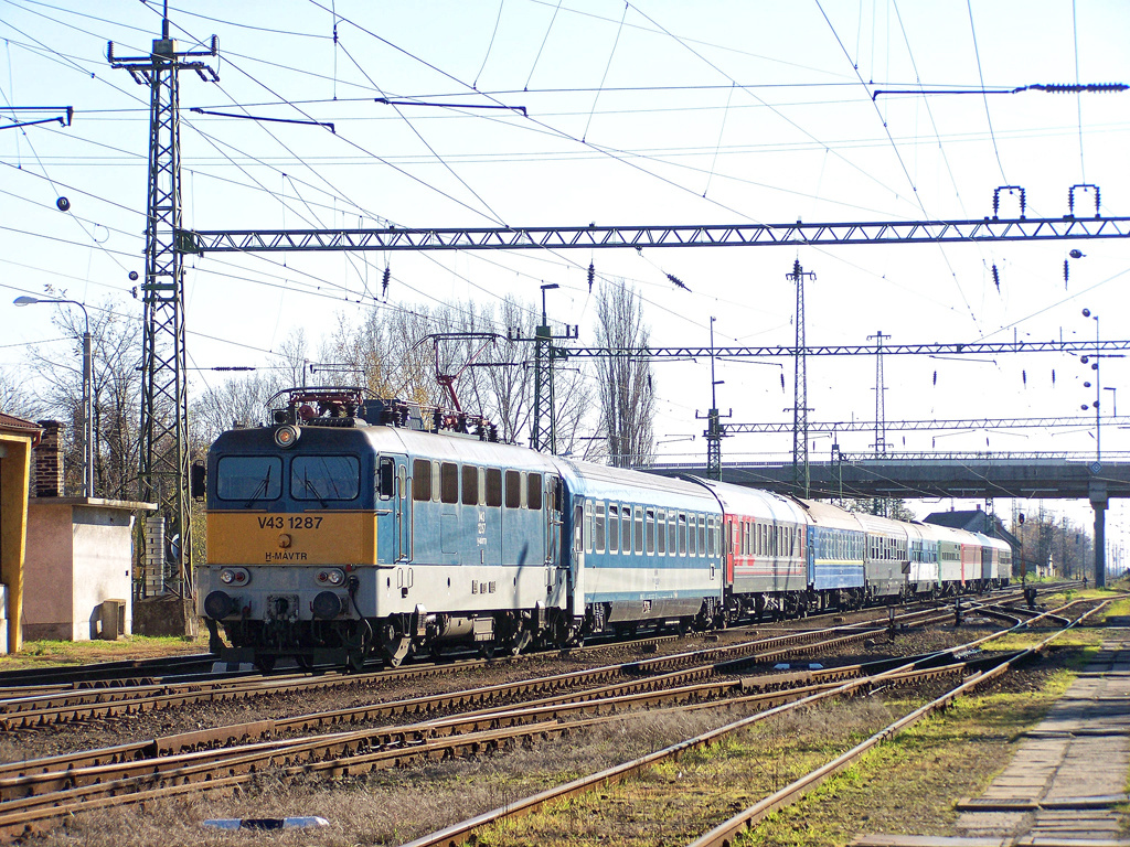 V43 - 1287 Kiskunhalas (2010.11.06).