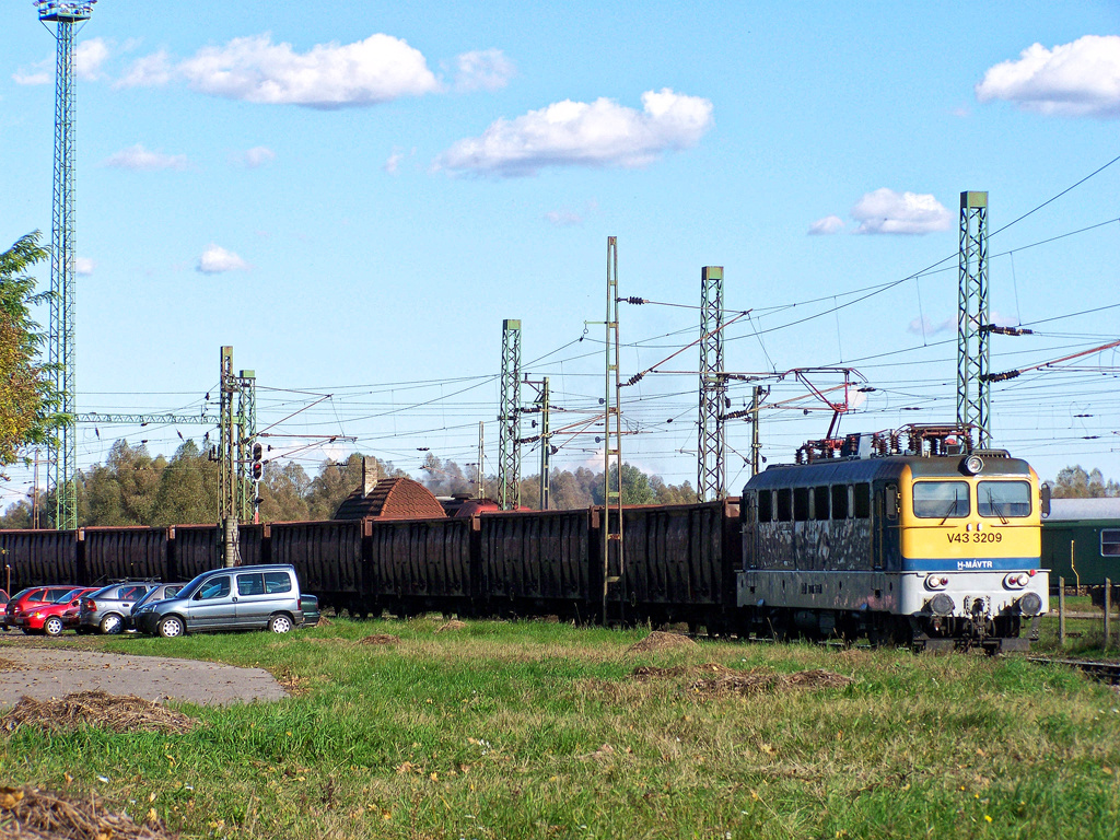 V43 - 3209 Dombóvár (2010.10.21).