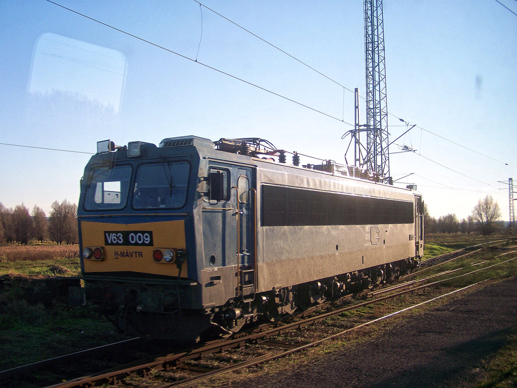 V63 - 009 Dombóvár (2010.11.24).