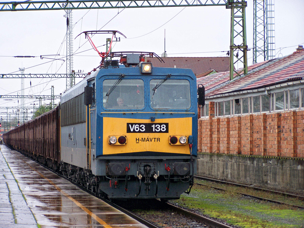 V63 - 138 Dombóvár (2010.10.26).