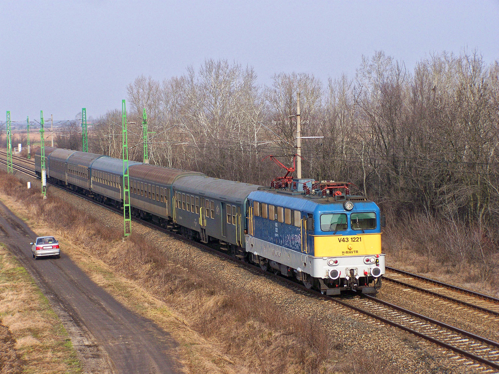 V43 - 1221 Kiskunfélegyháza (2011.02.19)