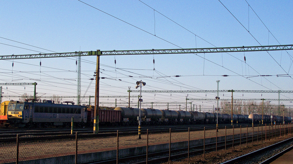 V63 - 010 Dombóvár (2011.03.09).