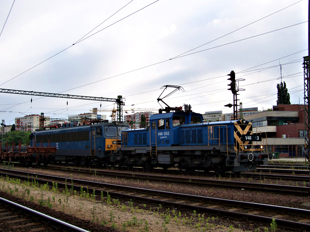 V46 - 053 + V63 - 009 Kelenföld (2011.06.19).