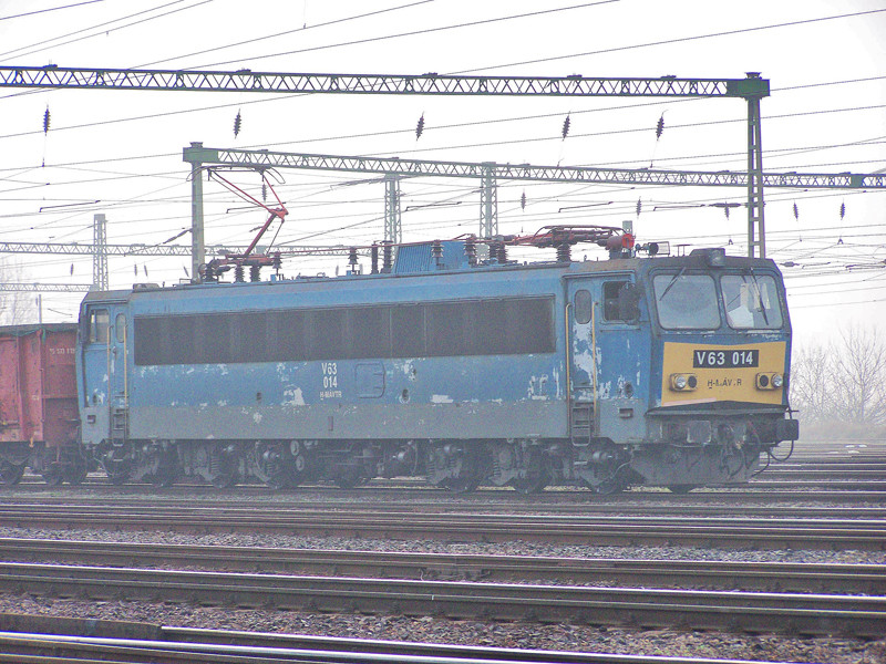 V63 - 014 Dombóvár (2010.03.25).