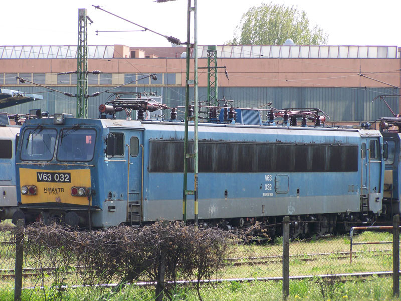 V63 - 032 Dombóvár (2010.04.26).