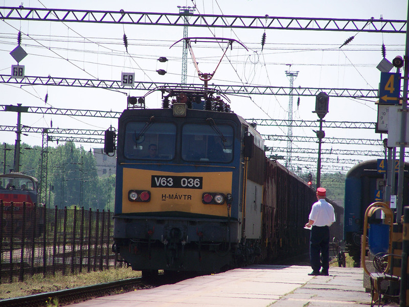 V63 - 036 Dombóvár (2010.04.30).