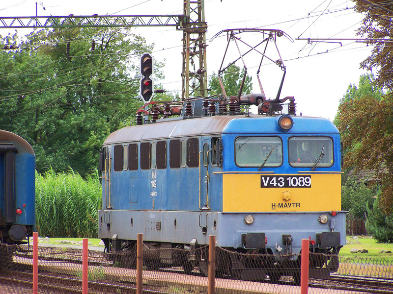 V43 - 1089 Dombóvár (2010.09.01)05