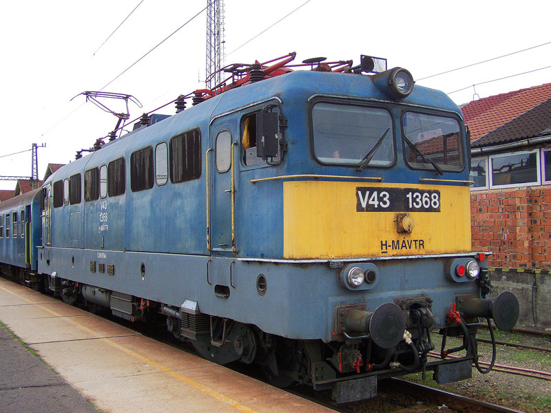 V43 - 1368 Dombóvár (2010.09.16)01