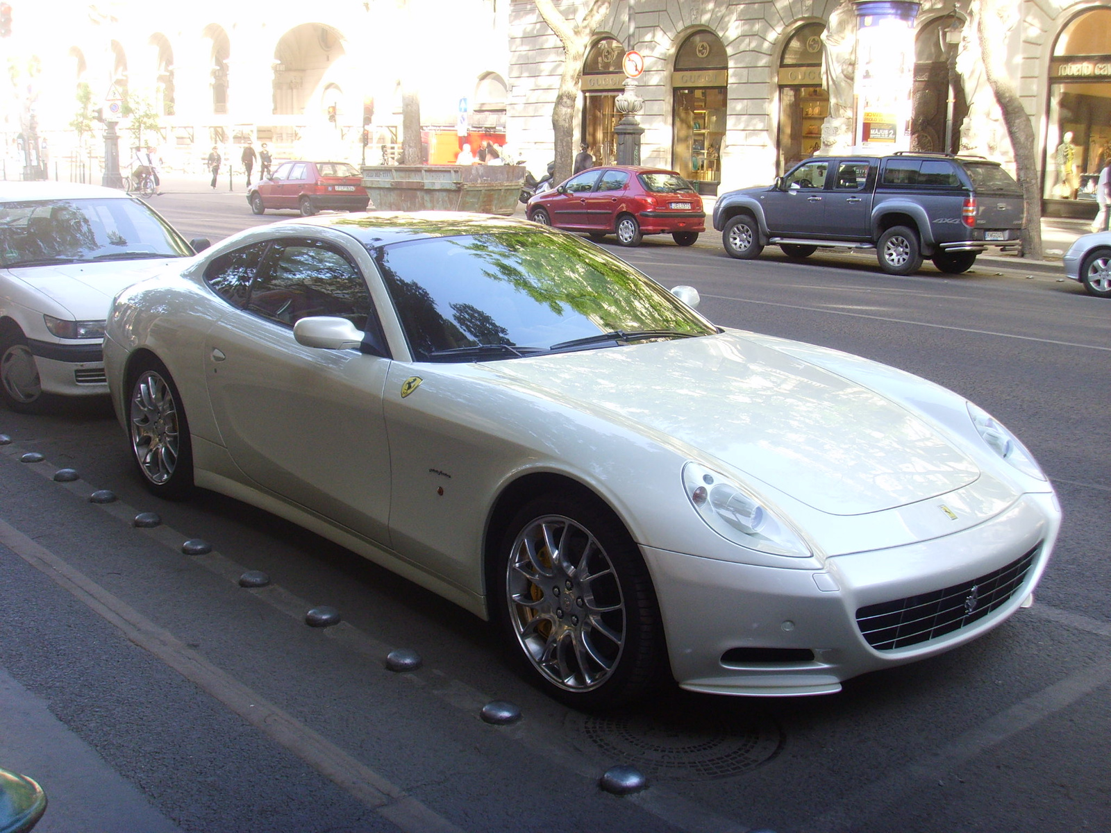 FERRARI 612 SCAGLIETTI