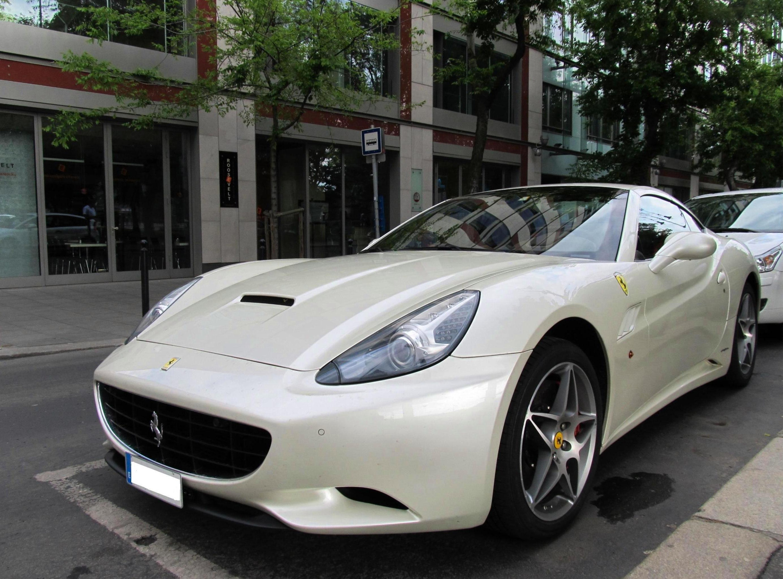 Ferrari California