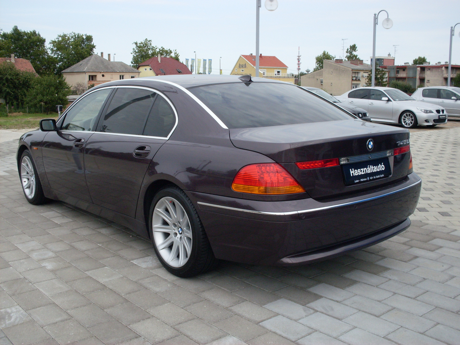 BMW 745 iL (E-65)