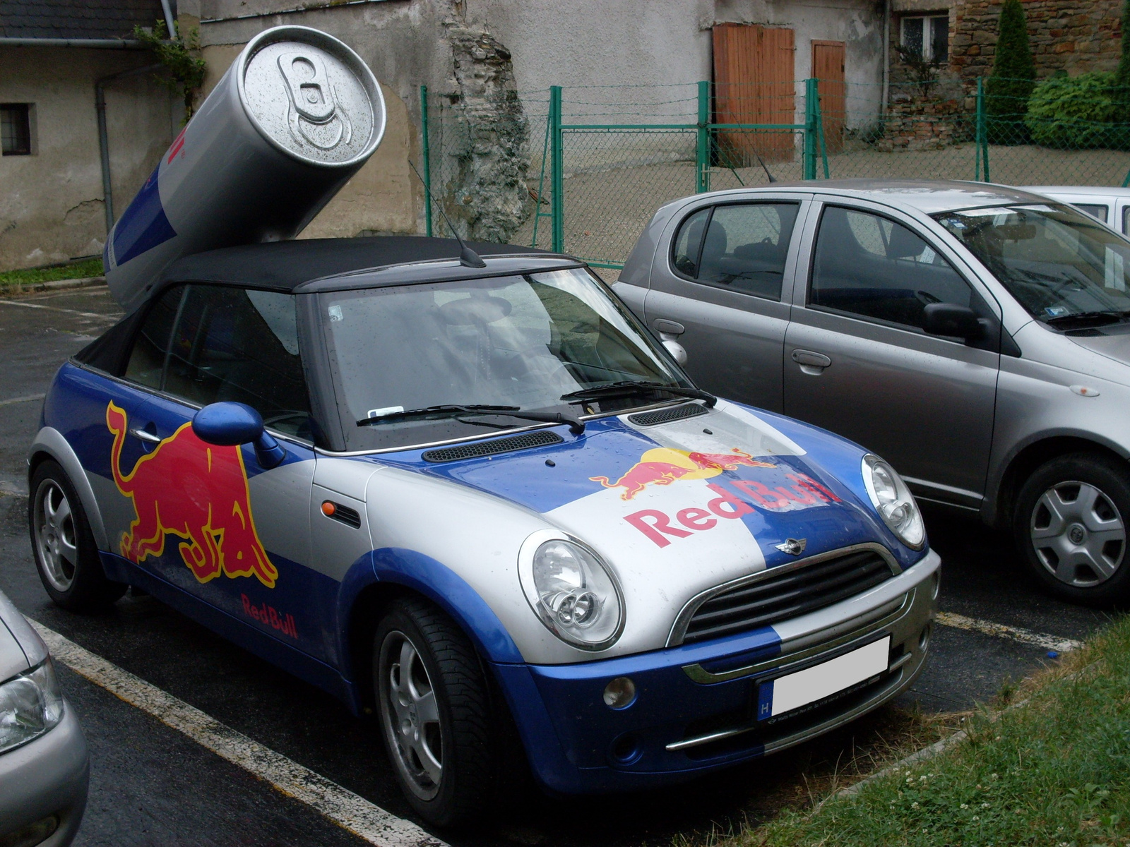 RED BULL MINI CABRIO