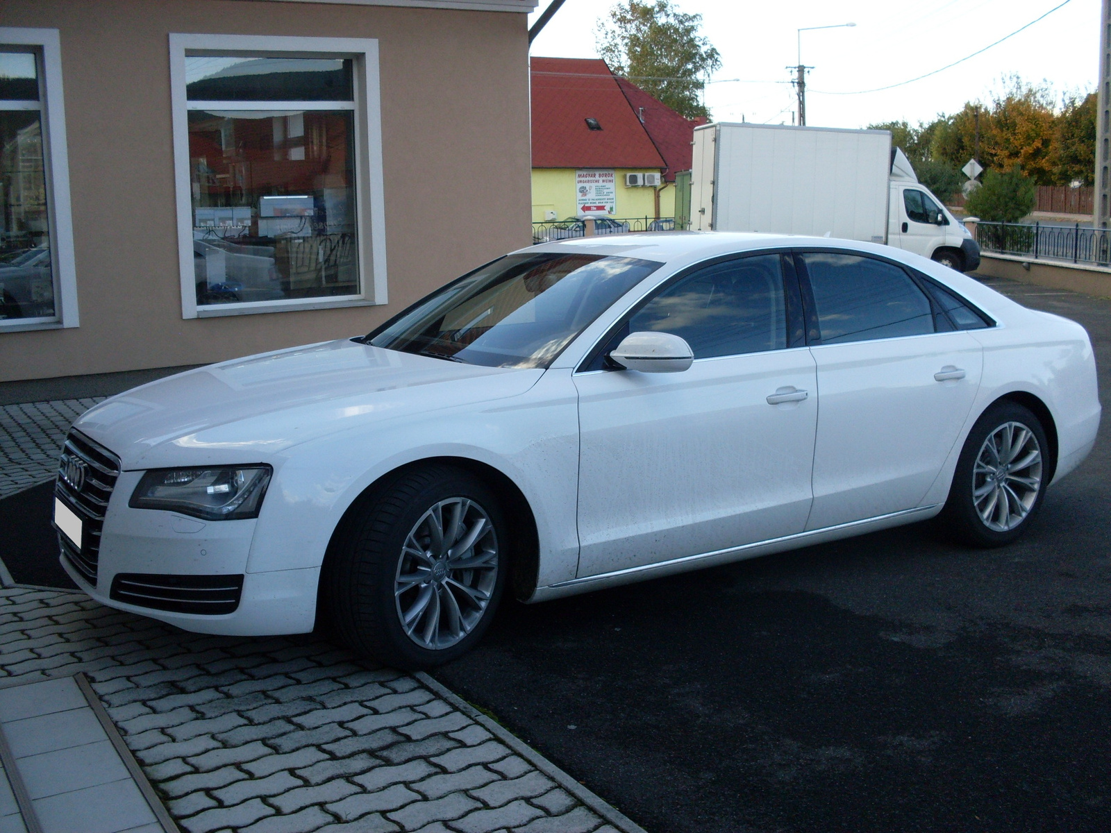 Audi A8 (New)