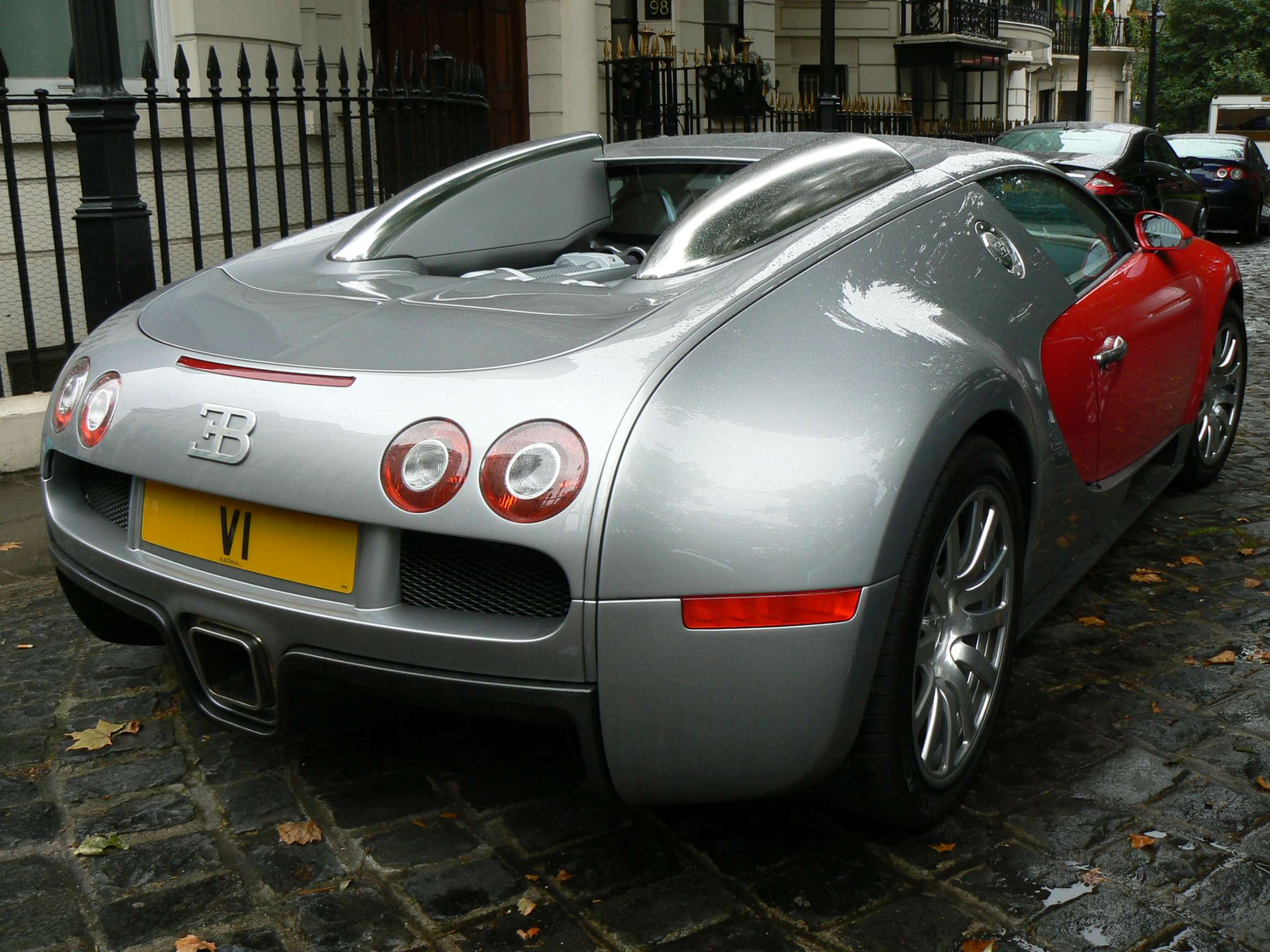 (7) Bugatti Veyron