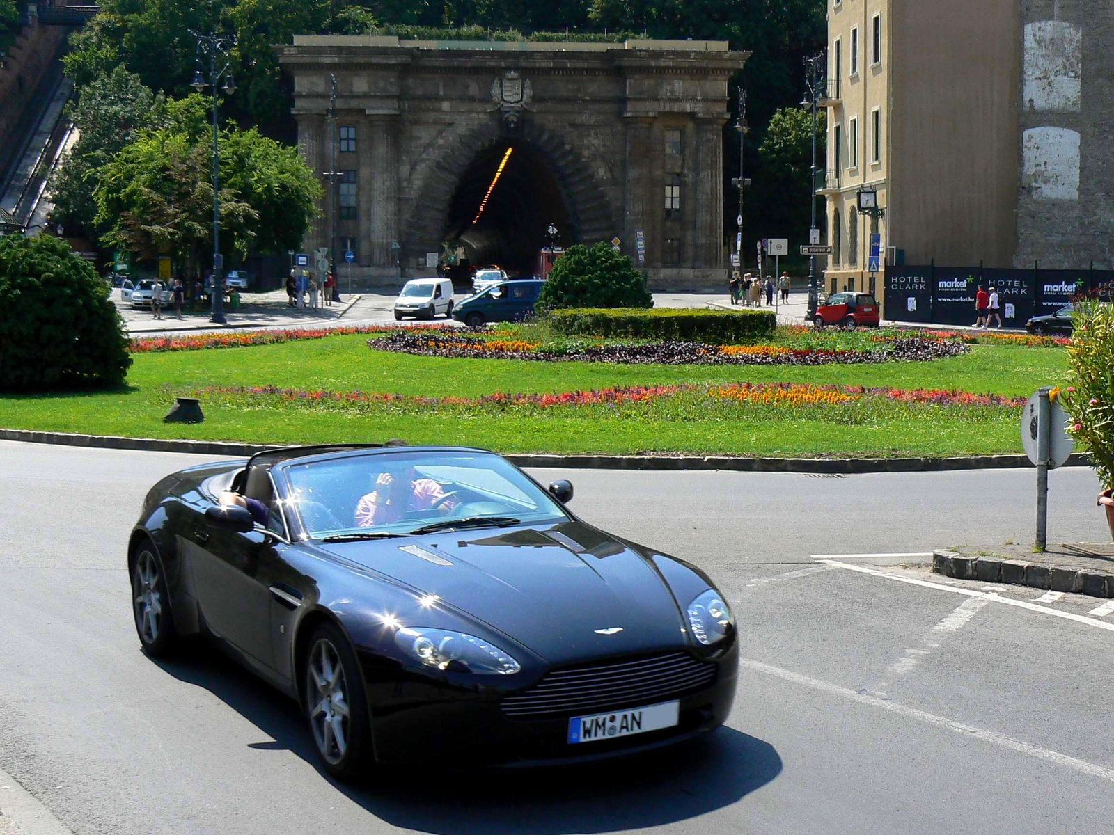 Aston Martin Vantage Roadster 017