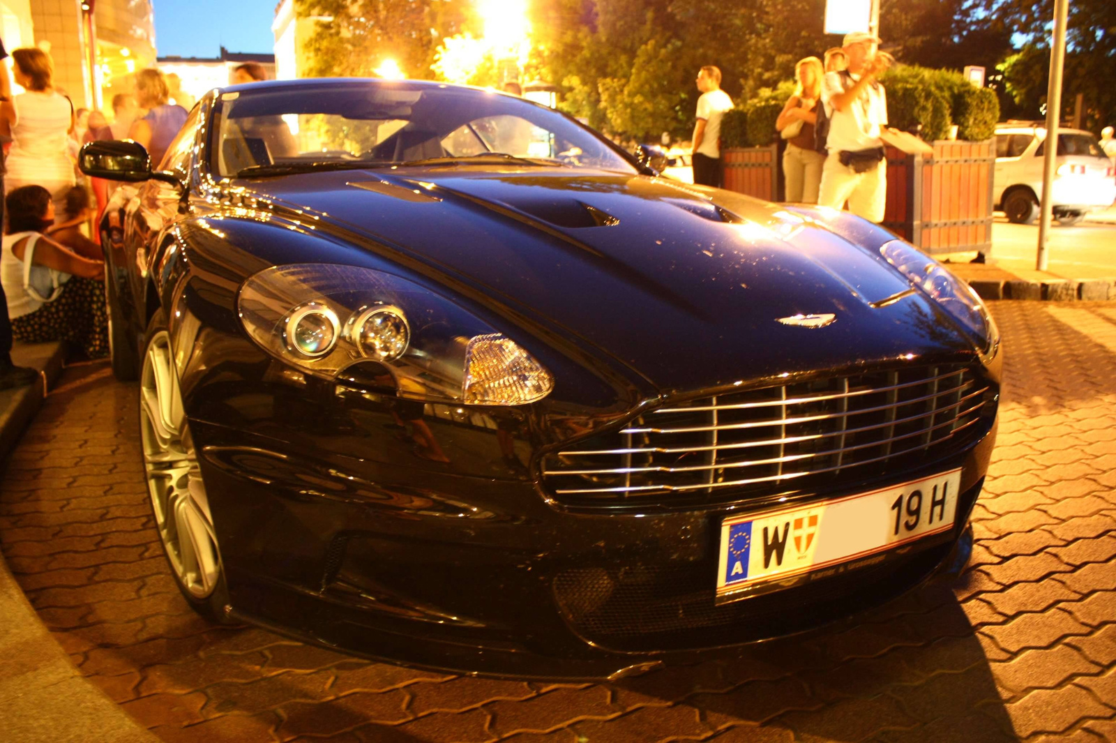 Aston Martin DBS 012