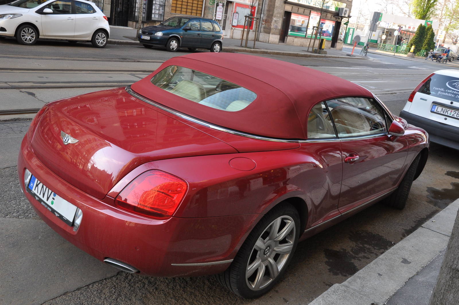 Bentley Continental GTC 054