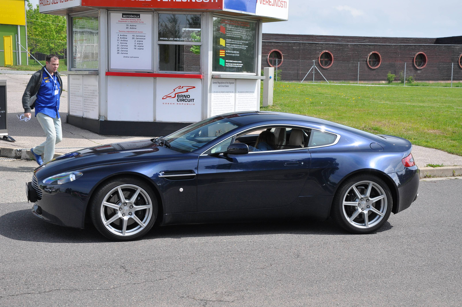 Aston Martin V8 Vantage