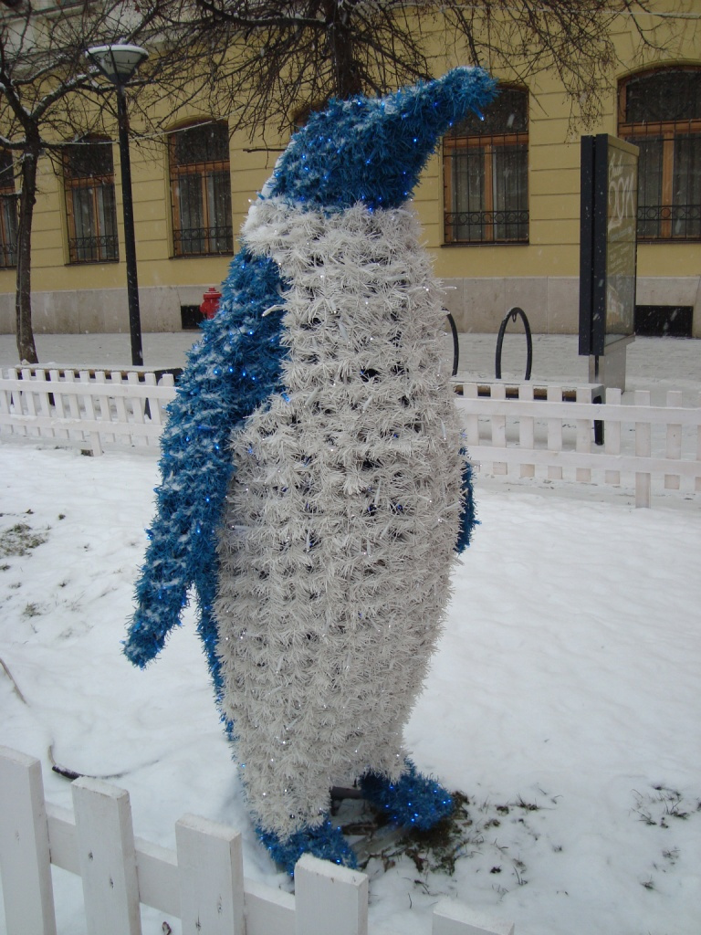 Pingvin a Kossuth téren