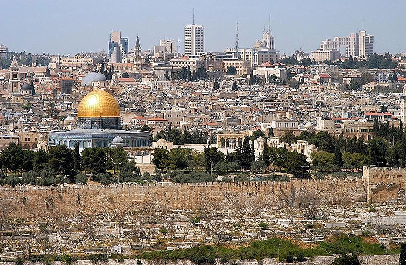 800px-Jerusalem from mt olives