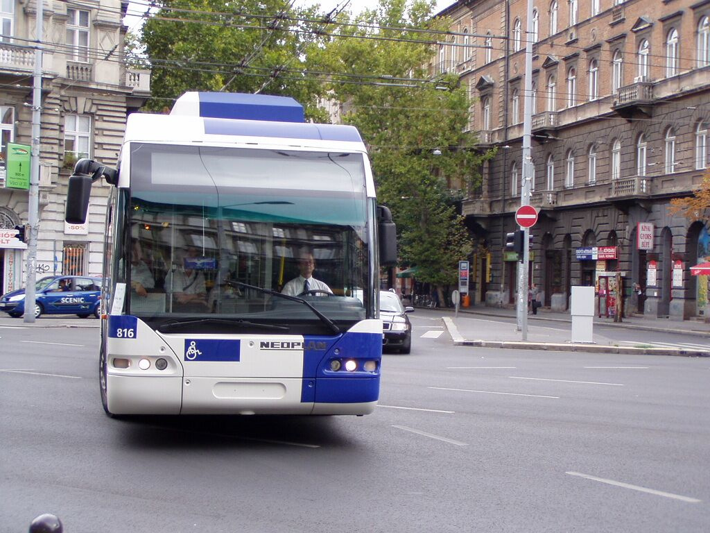 troli-neoplan-070811 (2)