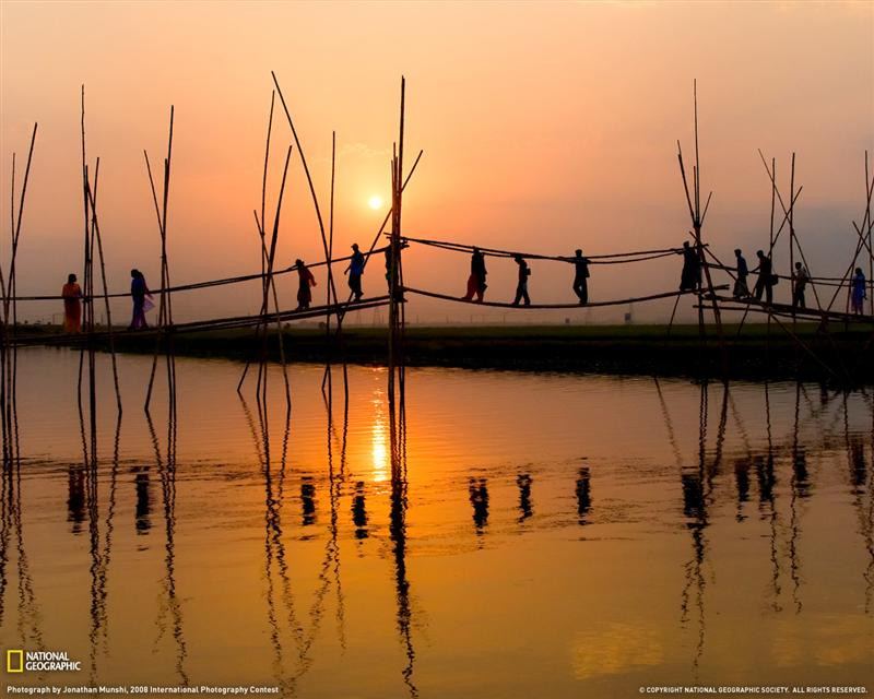 bamboo-bridge-bangladesh-071309-xl (Medium)