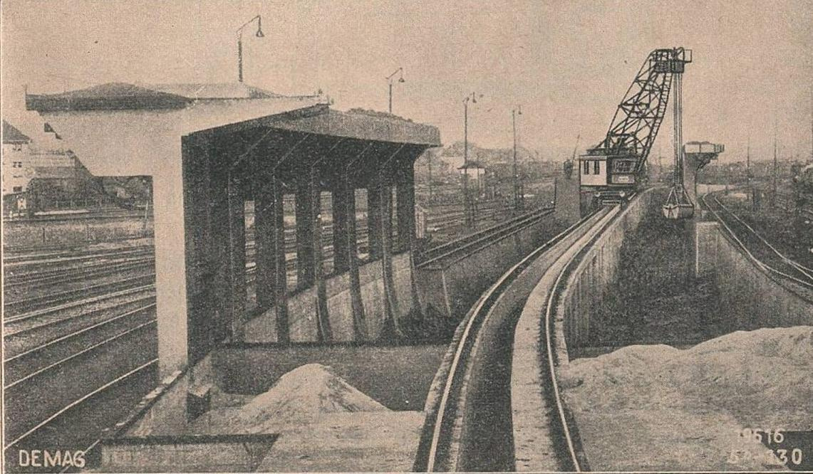 DEMAG vasúti szénrakodó daru 1945 5