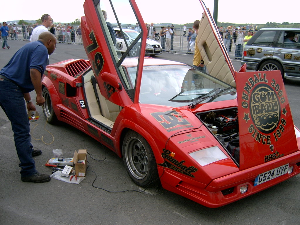 Countach szervíz