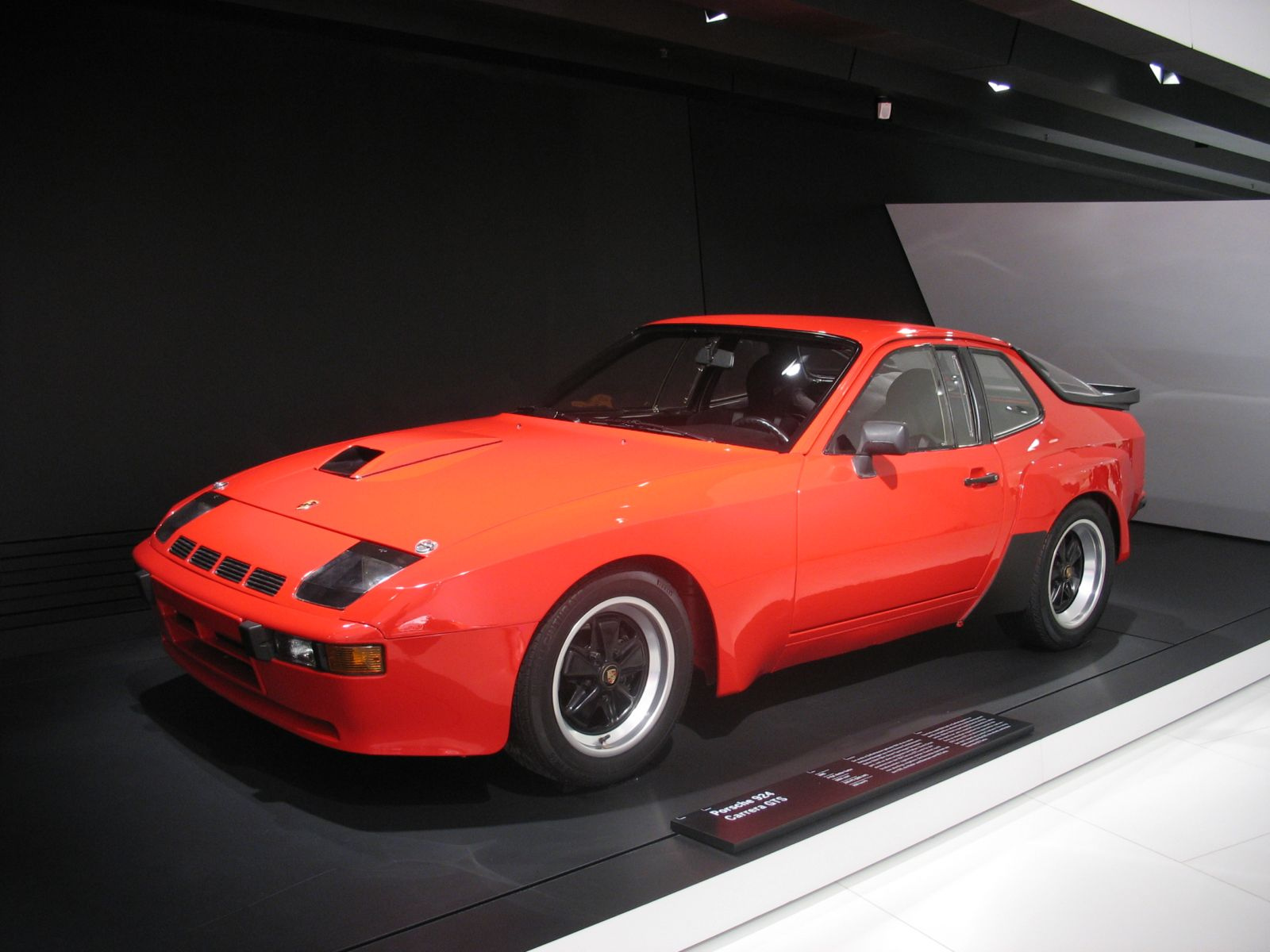 Porsche 924 GTS