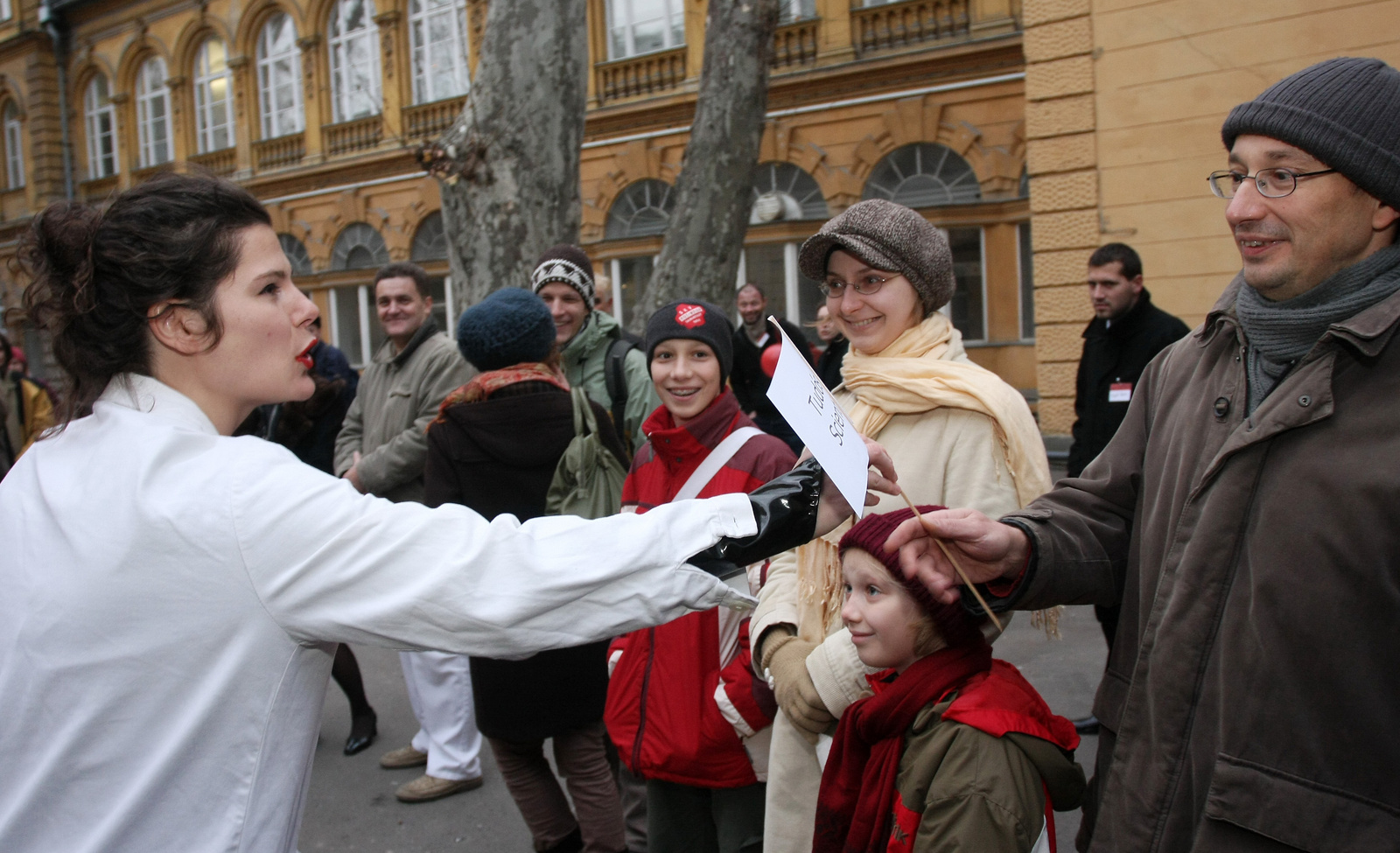 Világ Viktória és a Közönség