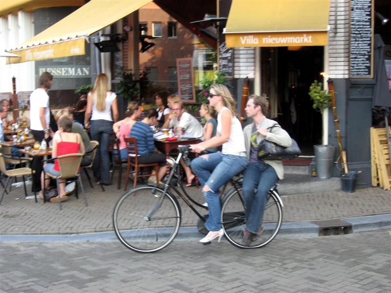 pp9b amsterdam bicycle many (Medium) (Medium)