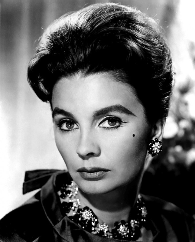 jeansimmons0132rlr1-825x1024