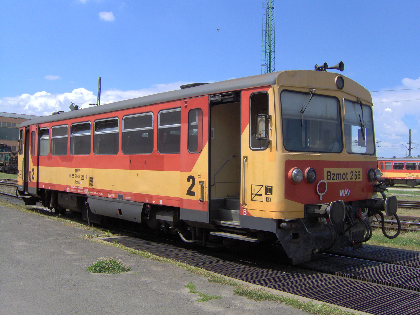 Bzmot266-Dombóvár