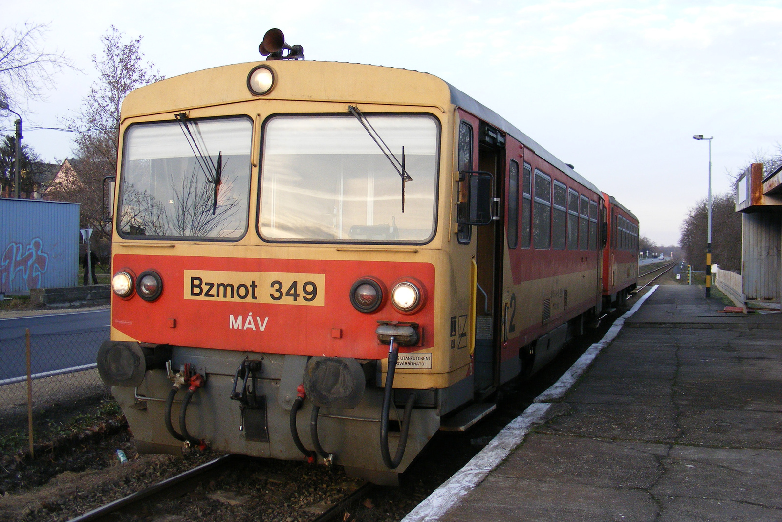 Bzmot349 06